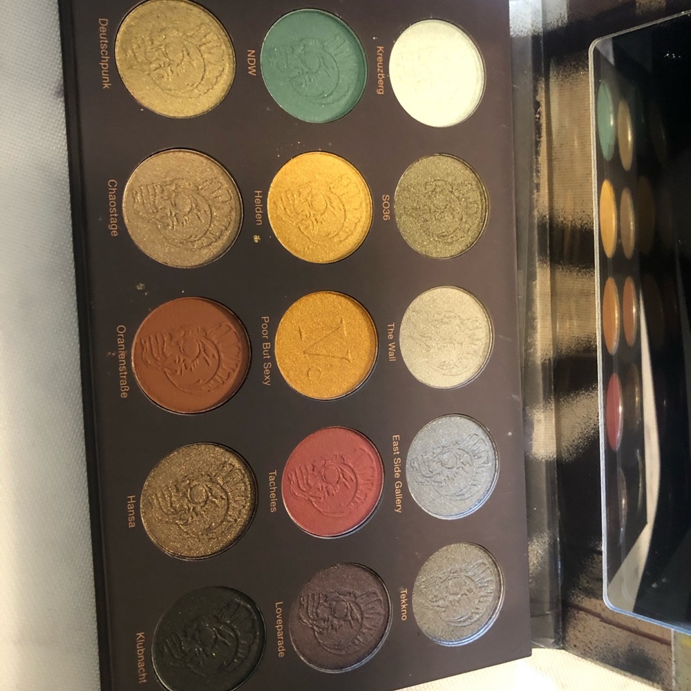 NomadCosmetics EyeshadowPalette Berlin Underground